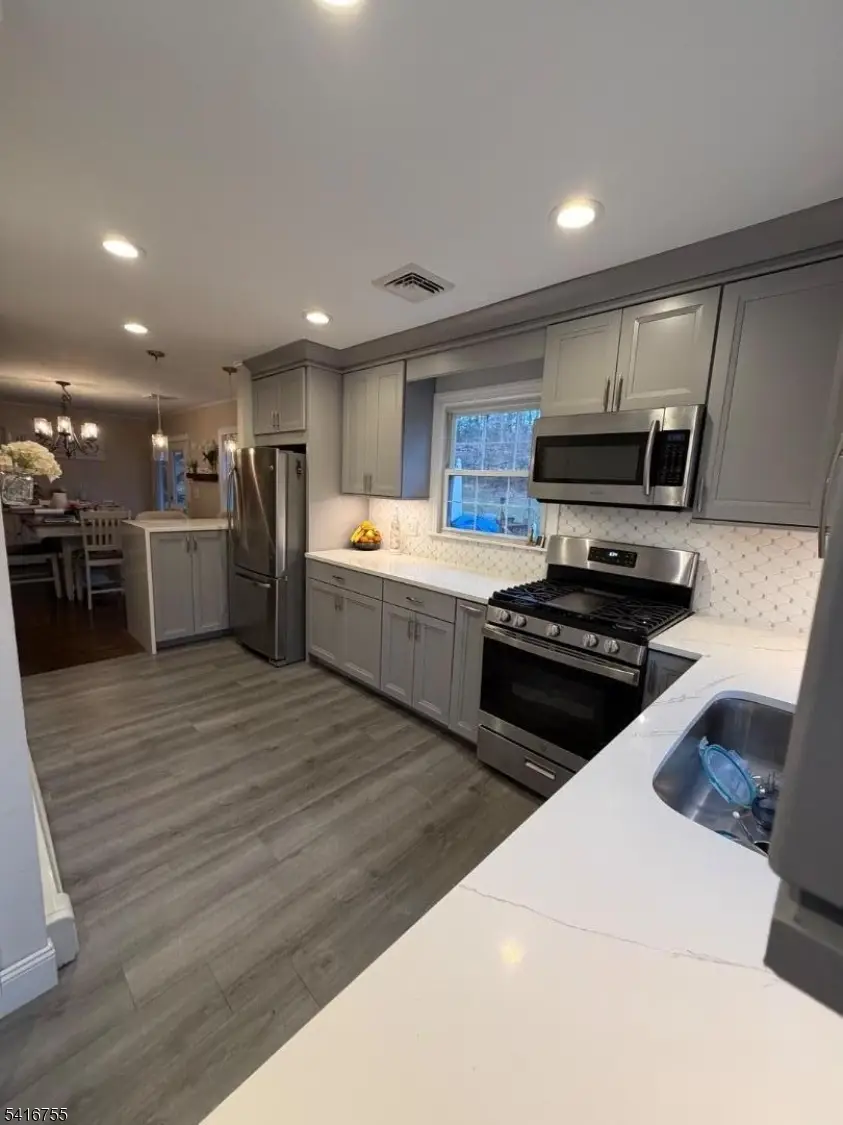 206 Pleasant Run Rd, Neshanic Station, NJ 08853 - #3