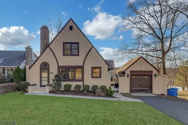 10 Lake Drive West, Wayne Twp., NJ 07470