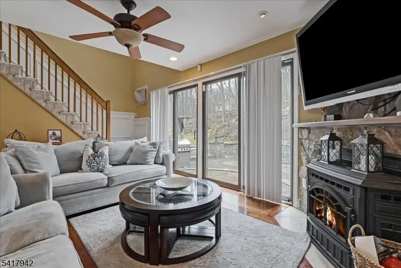 11 Joan Dr, Byram Center, NJ 07874 - #3