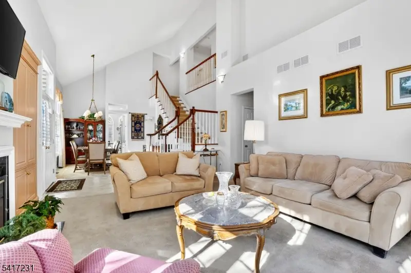 20 Conklin Ct, Roseland, NJ 07068 - #3