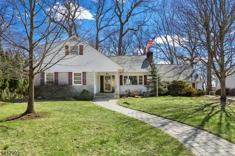 10 Tree Top Dr, Springfield, NJ 07081 - #3