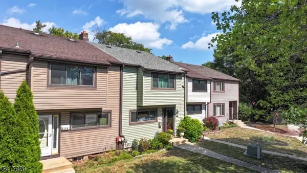 466 Brookside Ln, Hillsborough Twp., NJ 08844