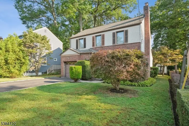 20 Kew Dr, Springfield, NJ 07081 - #2