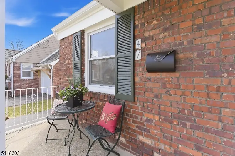 47 Peek St, Rochelle Park, NJ 07662 - #3