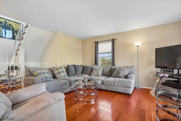 216 Copeley Way, North Brunswick Twp., NJ 08902