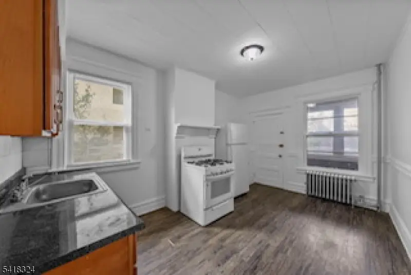 937 Grove St, Irvington, NJ 07111 - #3