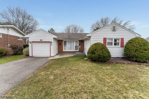 206 Liggett Blvd, Pohatcong Twp., NJ 08865