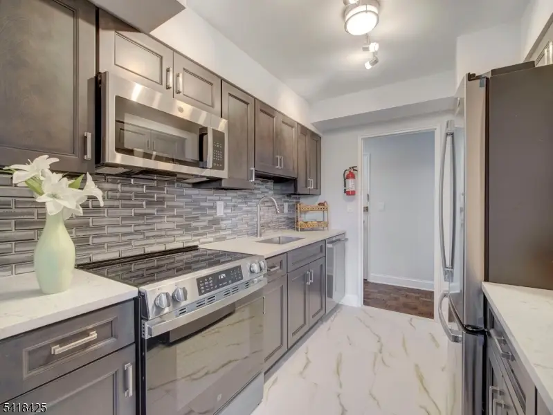 377 S Harrison Street #8I, East Orange, NJ 07018 - #3