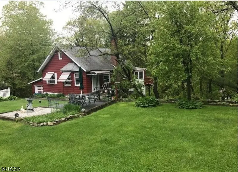 13 Pautuck Rd, Highland Lakes, NJ 07422 - #1