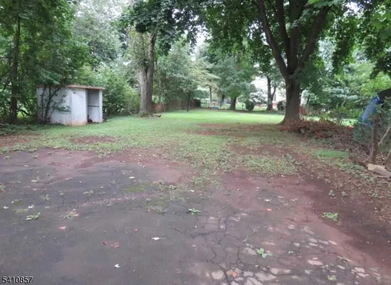 89 Linden St, Bradley Gardens, NJ 08807 - #1