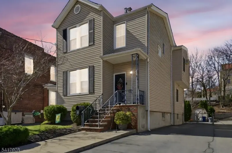 9 Vreeland Ave, East Rutherford, NJ 07073 - #2