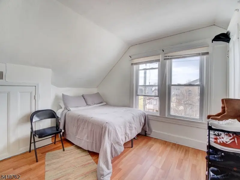 20 Geneva St, Elizabethport, NJ 07206 - #2