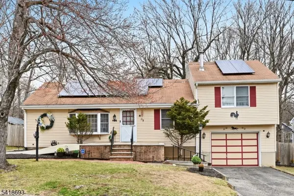 15 Colgate Rd, Oakland Boro, NJ 07436