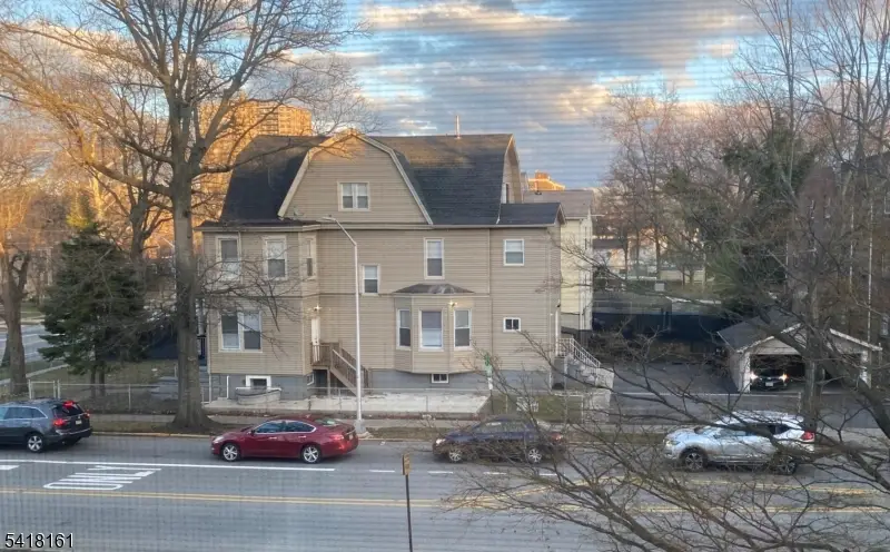 625 Park Ave, East Orange, NJ 07017 - #1