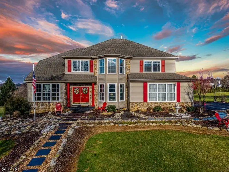 12 Foxwood Ln, Lopatcong, NJ 08865 - #2