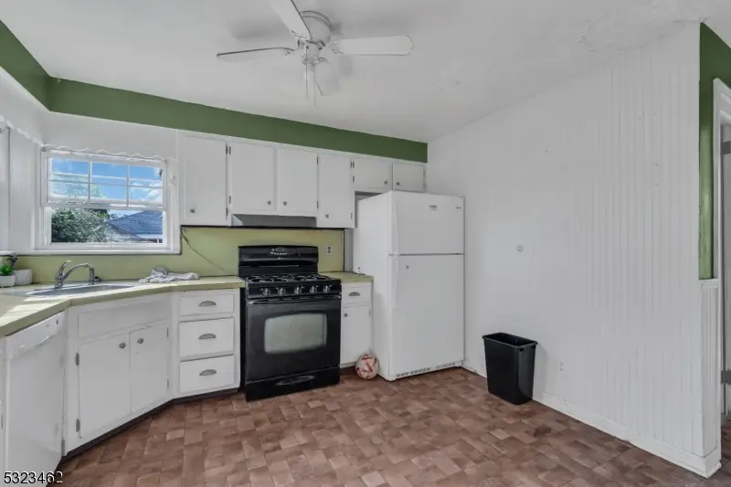 2801 Dewitt Ter, Linden, NJ 07036 - #2