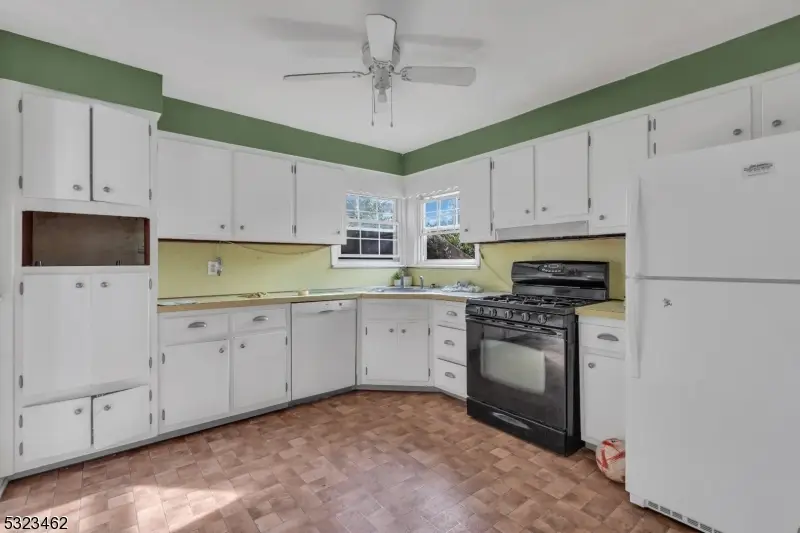 2801 Dewitt Ter, Linden, NJ 07036 - #3