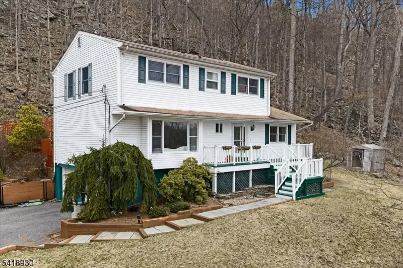 629 W Shore Trl, Lake Mohawk, NJ 07871 - #2