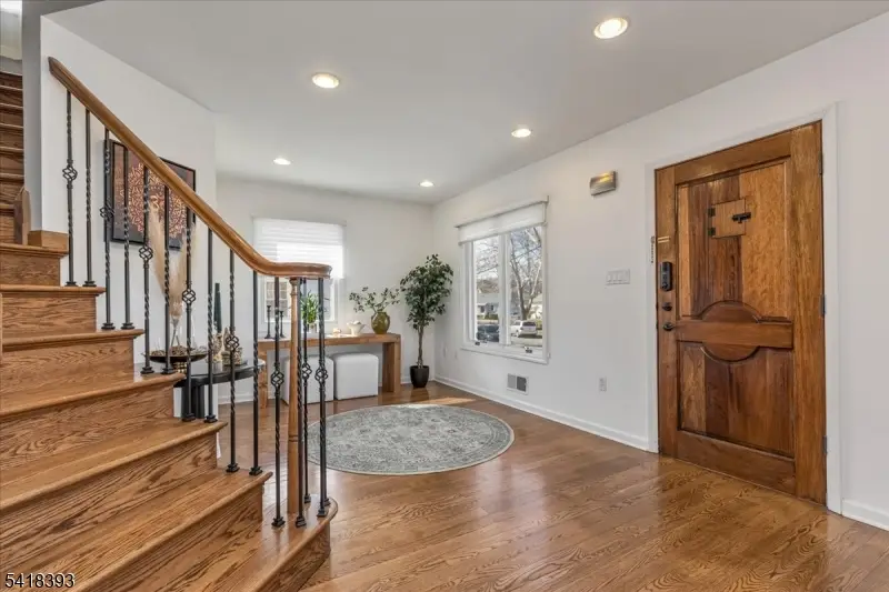 10 Tulip Ct, Kenilworth, NJ 07033 - #3