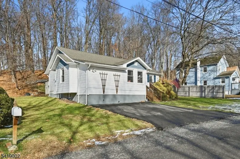 5 Chestnut Ave, Mount Arlington, NJ 07856 - #3