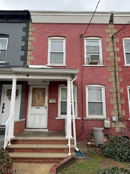 680 12chestnut St, Kearny Town, NJ 07032