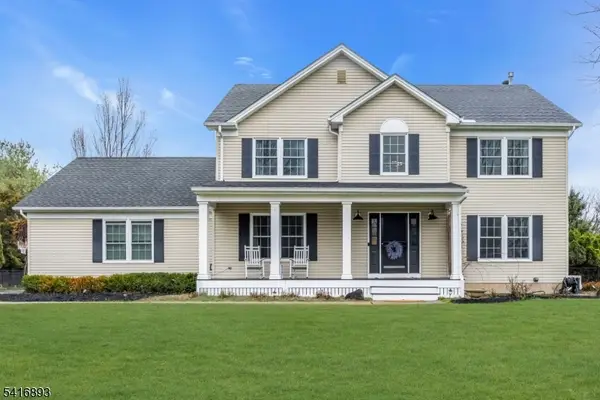 8 Governor Rd, Readington Twp., NJ 08822