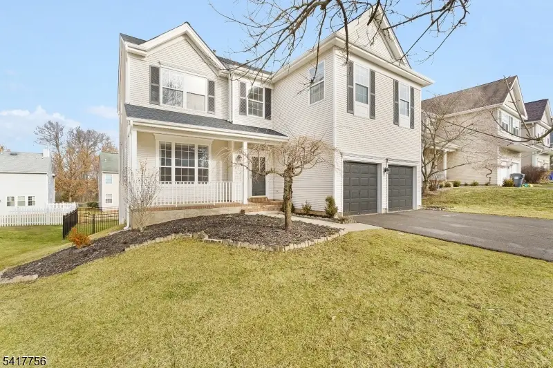 22 Kershaw Ct, Bradley Gardens, NJ 08807 - #2