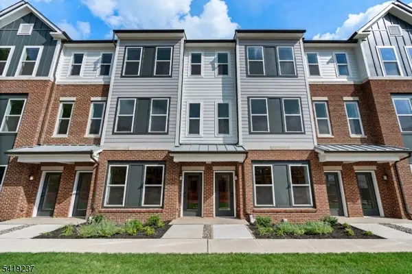 3 Sadie Cir #3104, Union Twp., NJ 07083