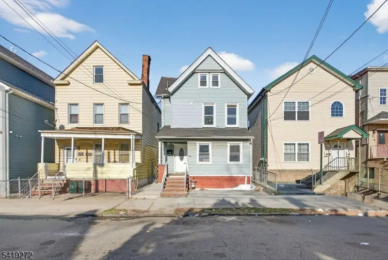 136 Smith St, Elizabeth, NJ 07201 - #1