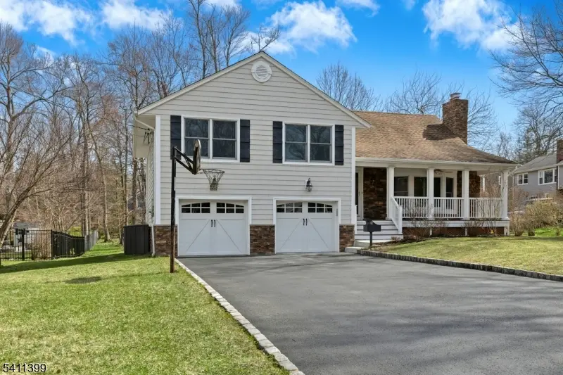 42 Arden Ct, Berkeley Heights, NJ 07922 - #2