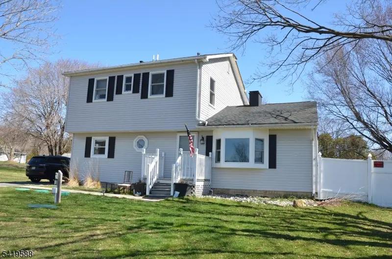 8 Millbrook Rd, Broadway, NJ 07882 - #1