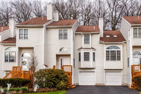 38 Noelle Ct, Lincoln Park Boro, NJ 07035