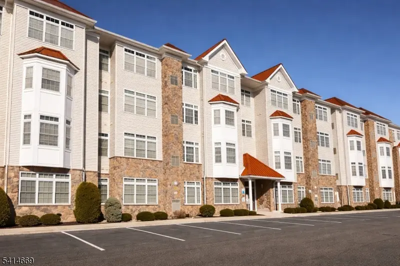 104 E Elizabeth Ave #307, Linden, NJ 07036 - #2