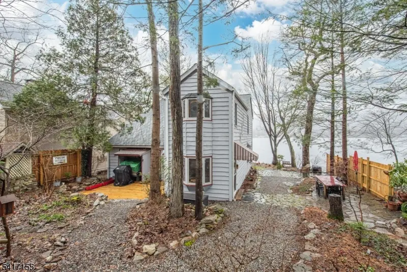 239 E Shore Lake Owassa Rd, Frankford, NJ 07860 - #2