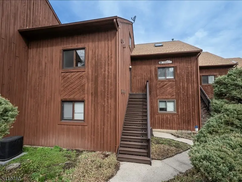 1 Onuma Ct #8, Vernon, NJ 07462 - #2