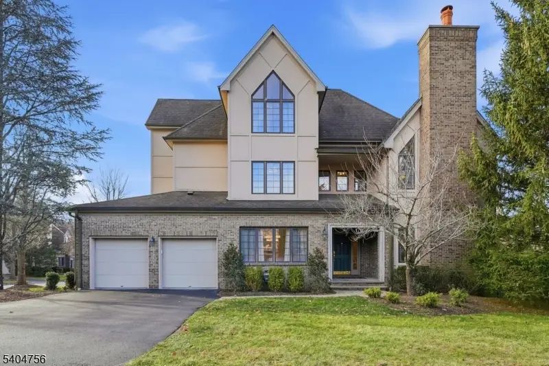 204 Bearwoods Rd, Park Ridge, NJ 07656 - #2