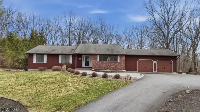 15 Copeley Rd, Crandon Lakes, NJ 07860 - #1