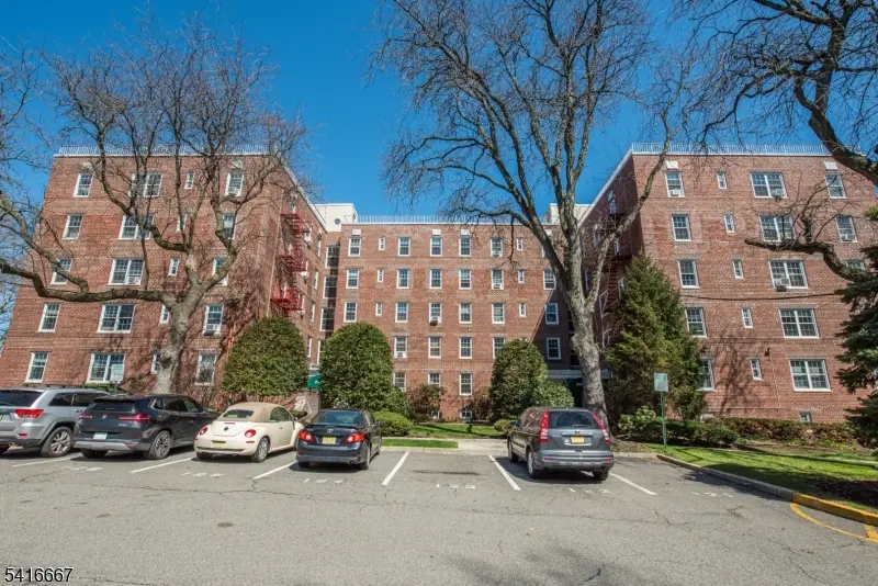 8700 Boulevard East #3D, North Bergen, NJ 07047 - #2