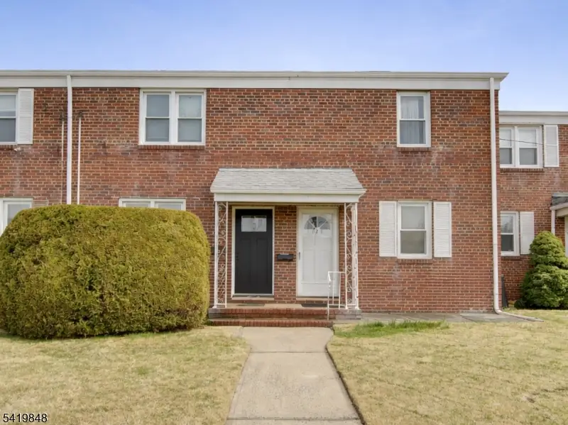 824 N Stiles St, Linden, NJ 07036 - #1