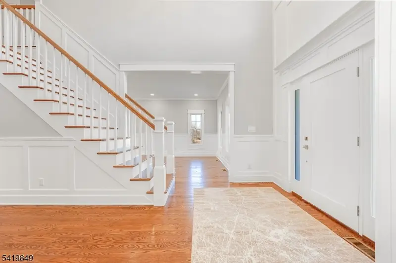 1 Lourdes Ct, Andover, NJ 07860 - #3