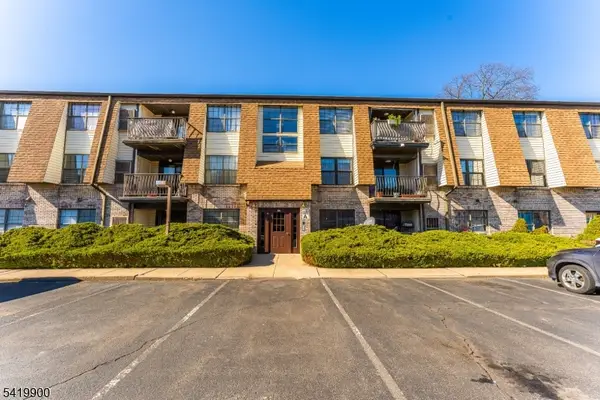 660-672 N Broad St #8, Elizabeth City, NJ 07208