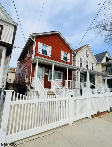 300 Washington St, Perth Amboy City, NJ 08861