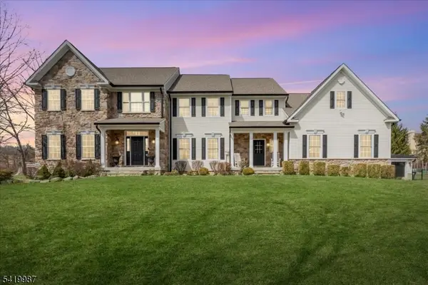 38 Still Hollow Rd, Tewksbury Twp., NJ 08833