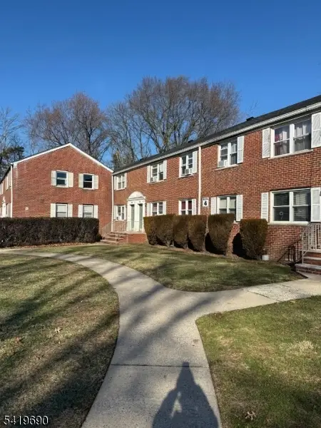 12 A Carolyn Terrace #12, Roselle Boro, NJ 07203