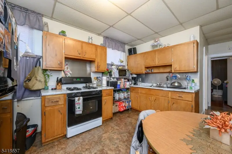 427-429 N 12th St, Newark, NJ 07107 - #3
