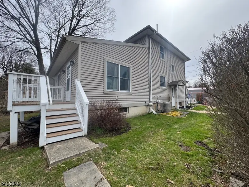 10 Governor Haines St, Hamburg, NJ 07419 - #2