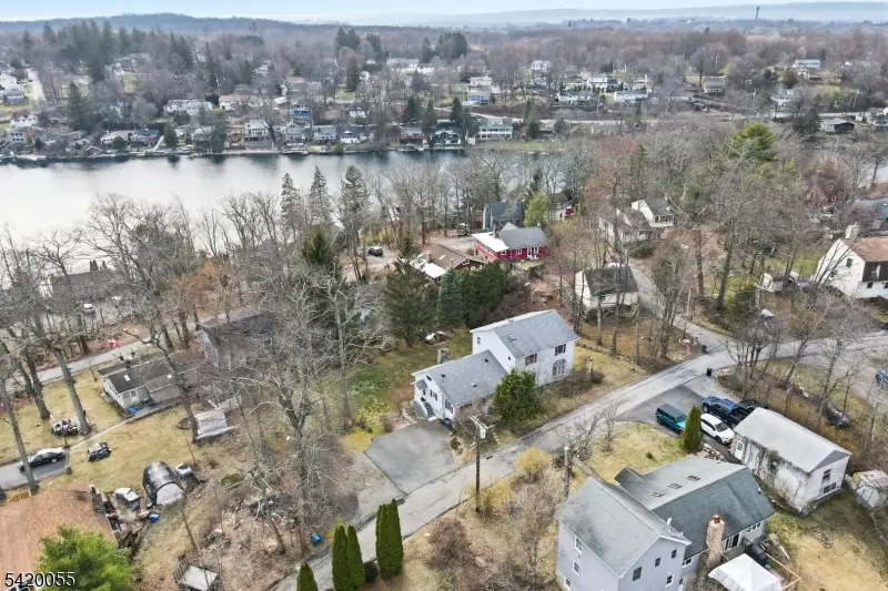 72 Hudson Dr, West Milford, NJ 07480 - #3