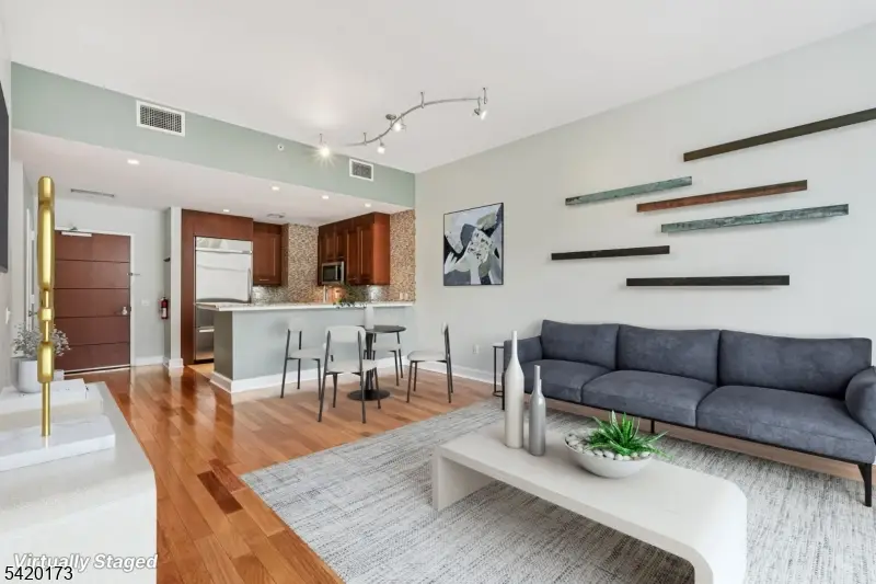 8100 River Rd #210, North Bergen, NJ 07047 - #3