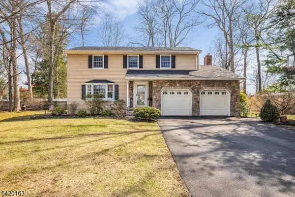 1 Sylvan Ct, Pequannock Twp., NJ 07444