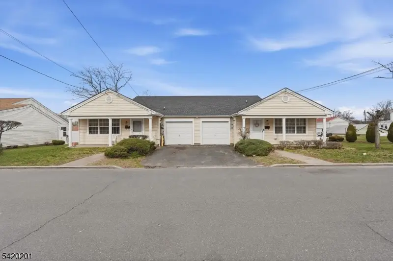 120 Carnegie Pl, Vauxhall, NJ 07088 - #1